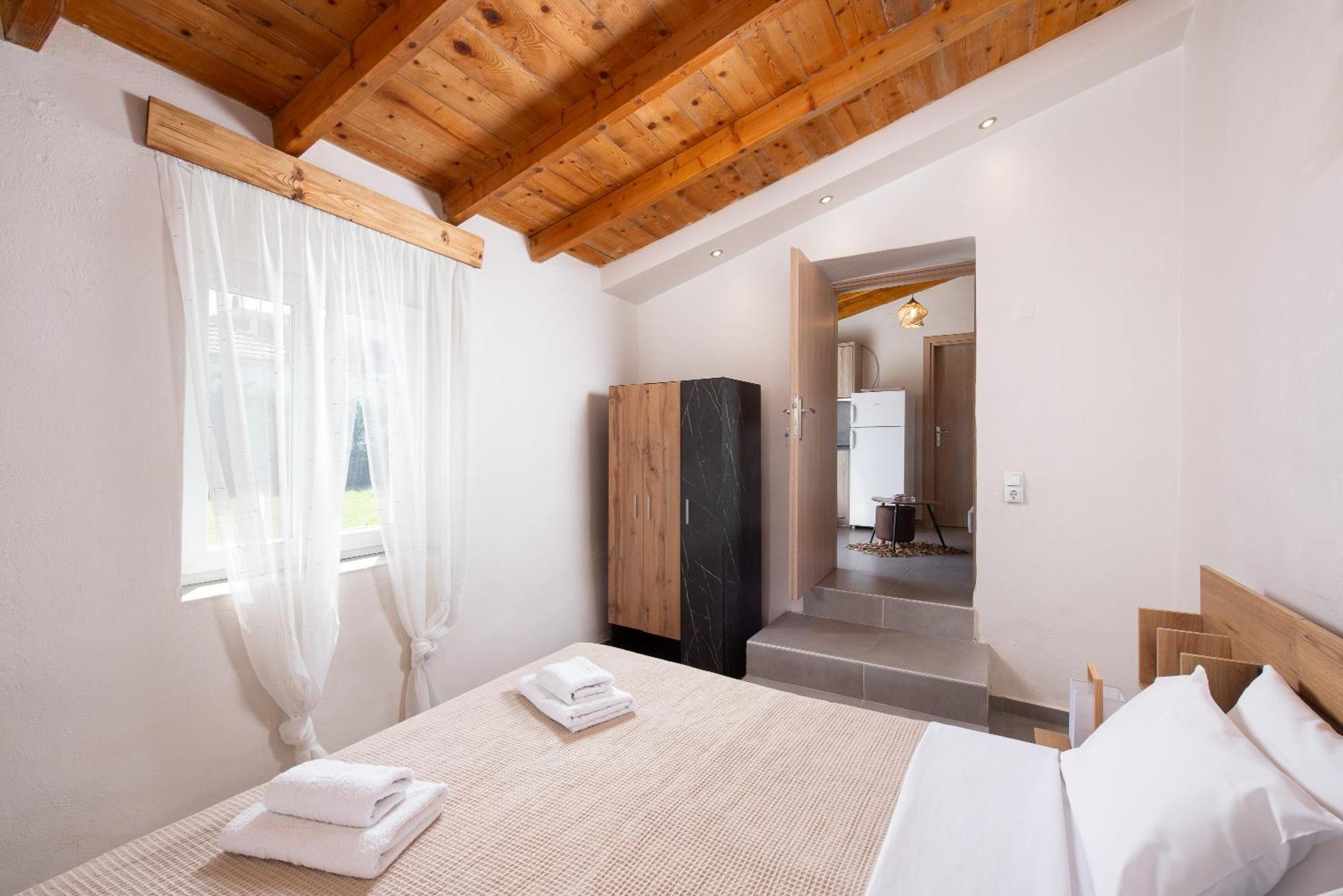 Kentrikon Rooms III & Mint House Limenaria  Exterior photo